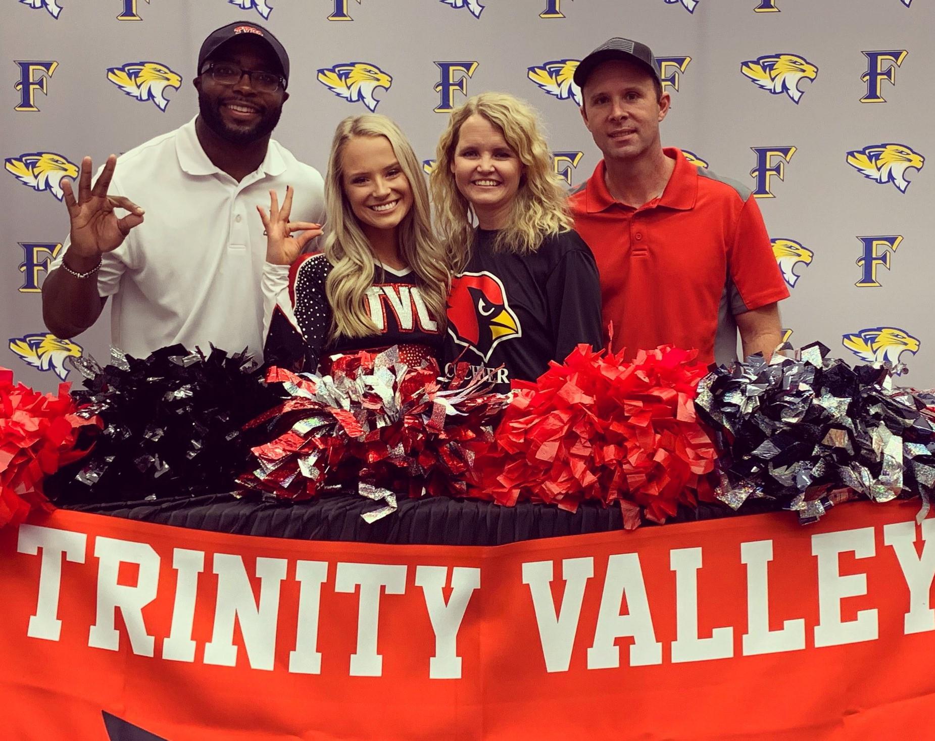 robinette signs to cheer at trinity